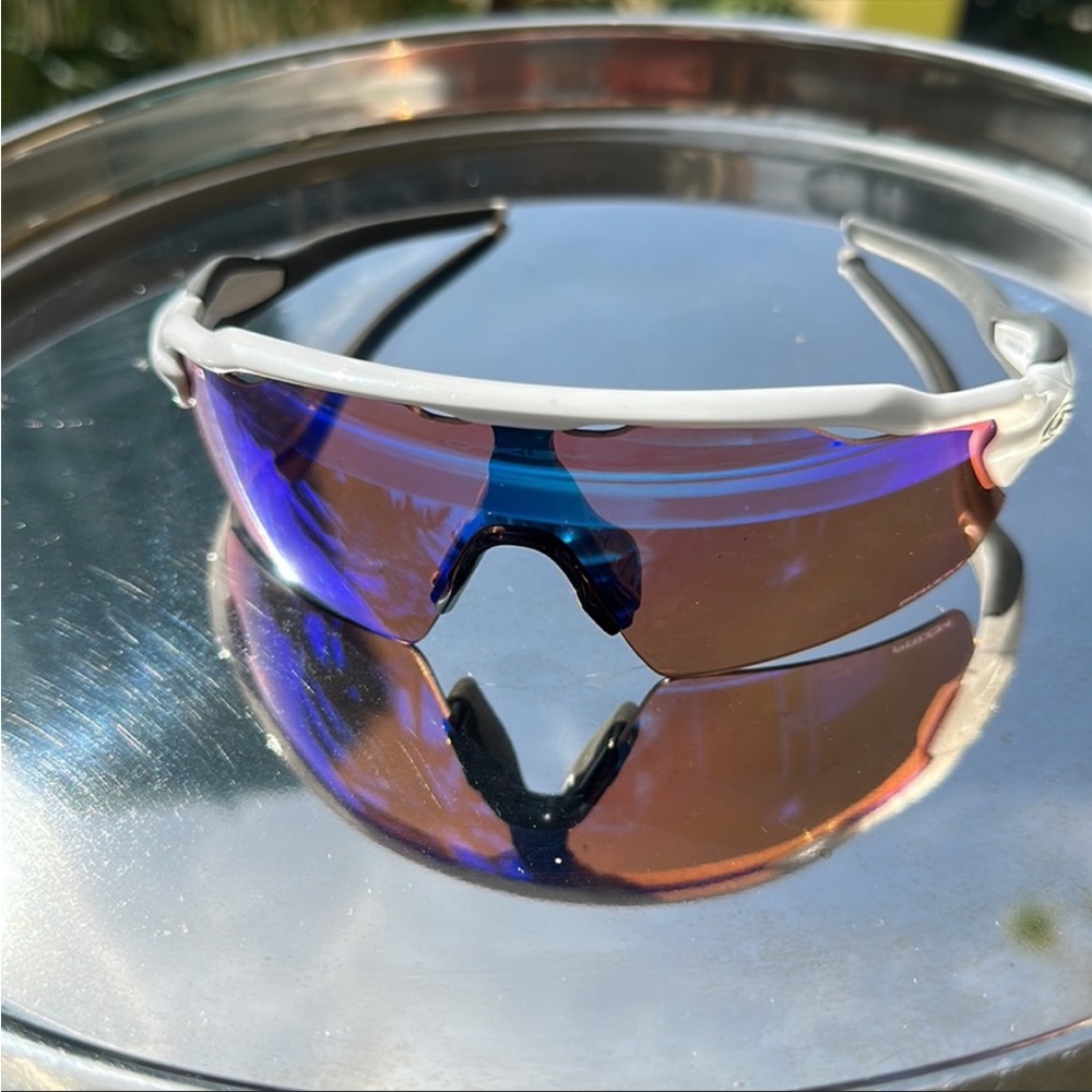 Oakley Sports Style Sunglasses W/Prizm Lens